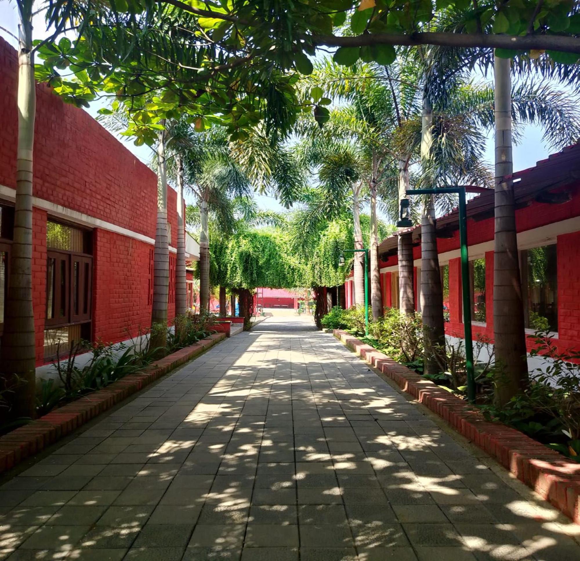 Green Point - Hotels And Resorts In Angul エクステリア 写真