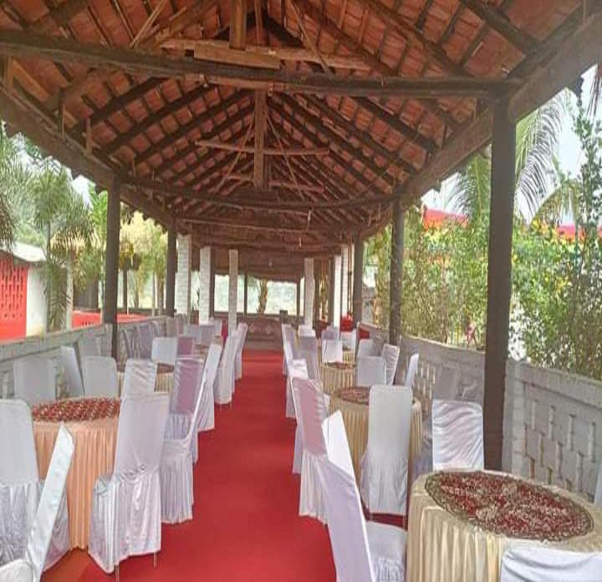 Green Point - Hotels And Resorts In Angul エクステリア 写真