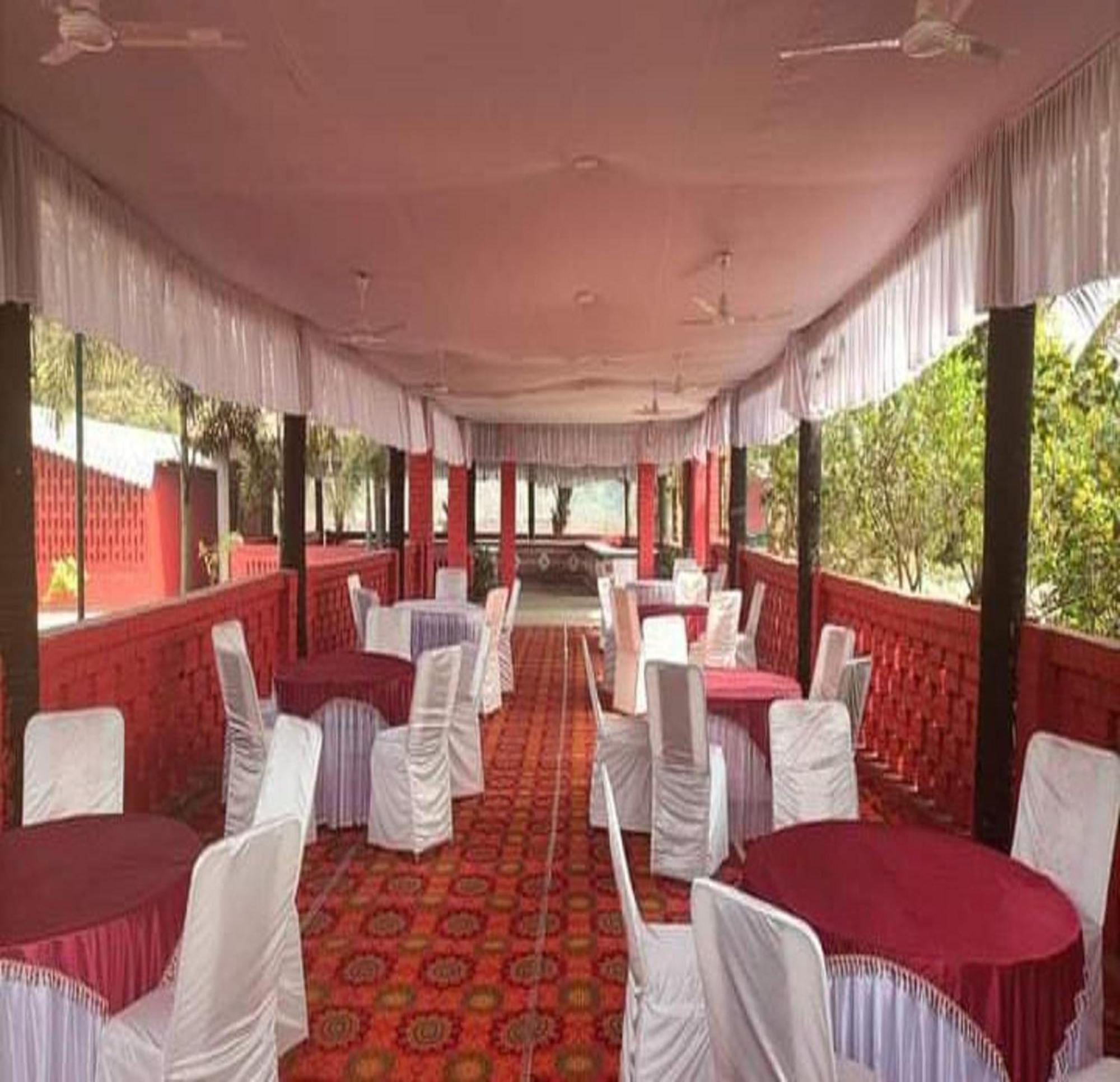Green Point - Hotels And Resorts In Angul エクステリア 写真