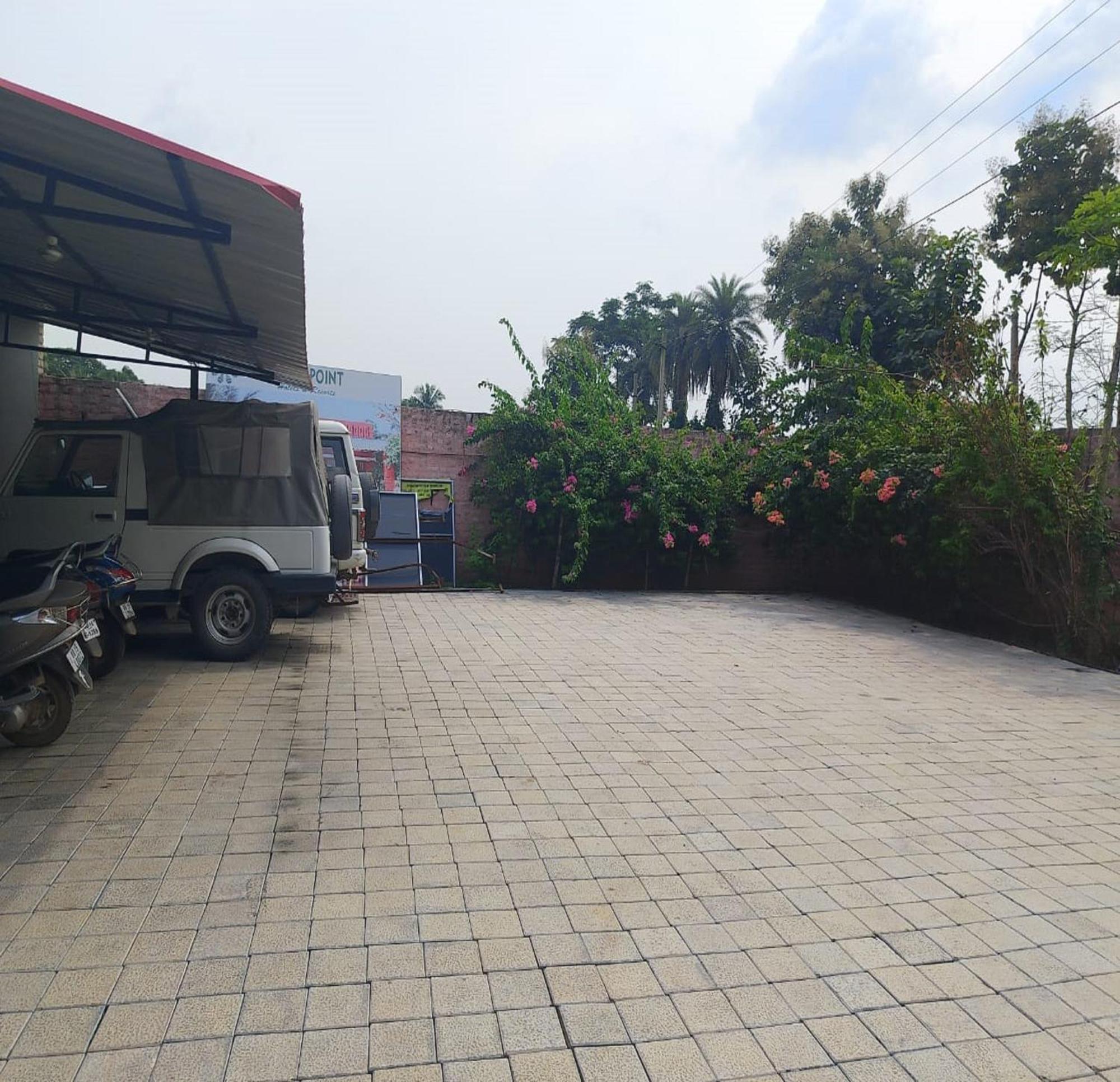 Green Point - Hotels And Resorts In Angul エクステリア 写真